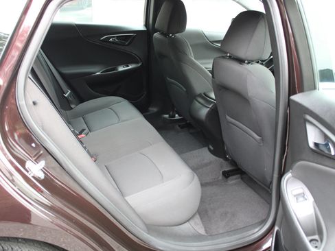 Used 2021 Chevrolet Malibu RS FWD image 19