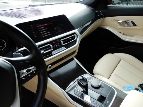 Used 2020 BMW 330i xDrive Sedan w/ Convenience Package image 14