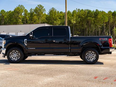 Certified 2019 Ford F250 Lariat w/ Lariat Value Package AWD/4WD image 4