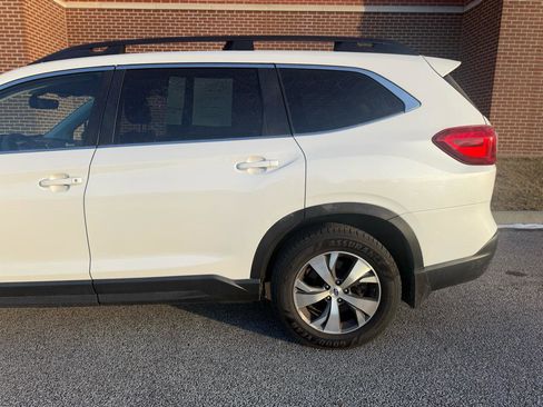 Used 2020 Subaru Ascent Premium w/ Convenience Package image 8