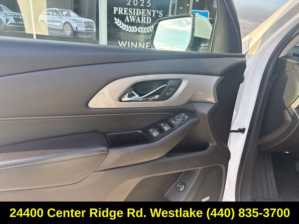 Used 2020 Chevrolet Traverse RS FWD image 19