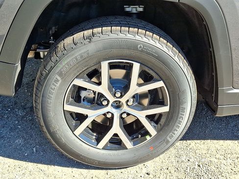 New 2025 Jeep Grand Cherokee Limited image 5