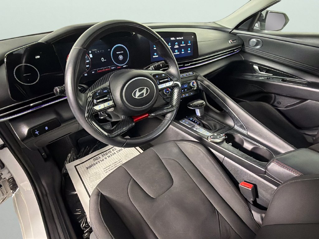 Used 2024 Hyundai Elantra SEL w/ Convenience Package FWD image 18