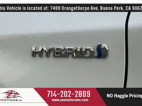 Used 2015 Toyota Prius Four FWD image 58