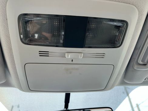 Used 2017 Subaru Forester 2.5i w/ Alloy Wheel Package image 22