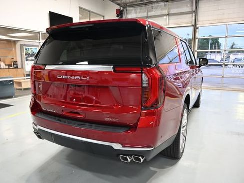 New 2026 GMC Yukon XL Denali w/ Sun & Power Step Package AWD/4WD image 5