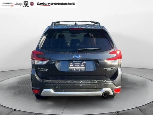 Used 2019 Subaru Forester Touring image 5