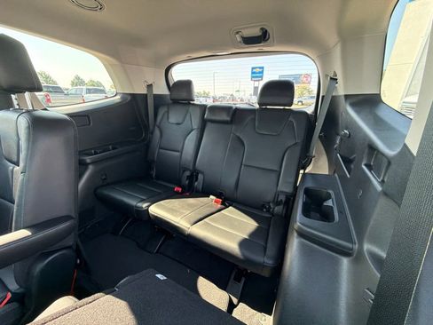 Used 2022 Kia Telluride EX w/ EX Premium Package AWD/4WD image 14