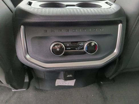 New 2027 Ford Expedition Max Active RWD image 38