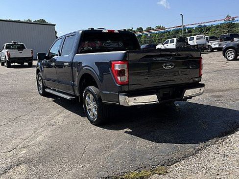 Used 2021 Ford F150 Lariat RWD image 5