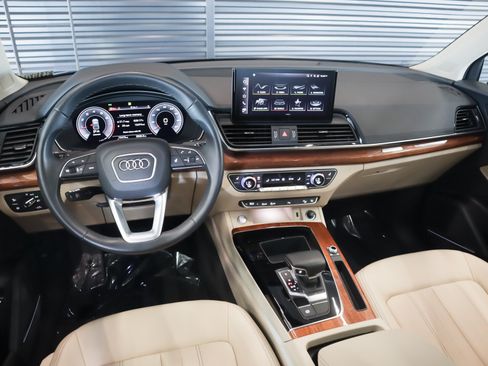 Used 2023 Audi Q5 2.0T Premium Plus w/ Premium Plus Package AWD/4WD image 22