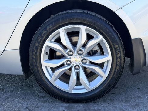 Used 2017 Chevrolet Impala LT w/ Leather Package FWD image 29