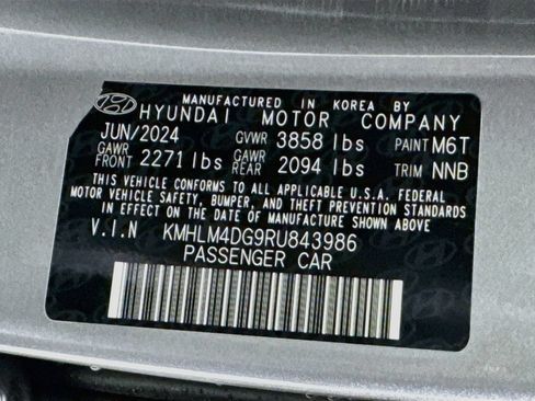 Used 2024 Hyundai Elantra SEL FWD image 34