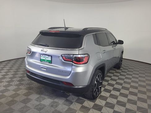 Used 2021 Jeep Compass Limited w/ Sun and Sound Group FWD image 9