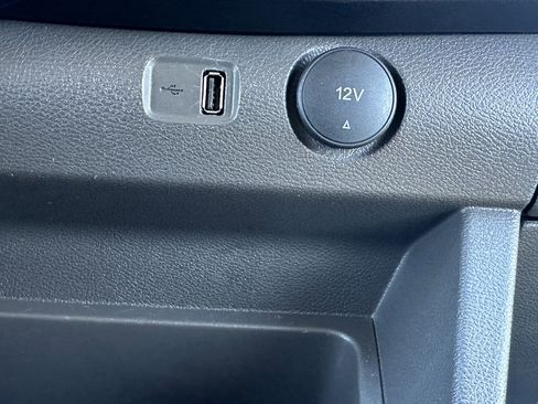 Used 2024 Ford Transit 350 XLT image 31