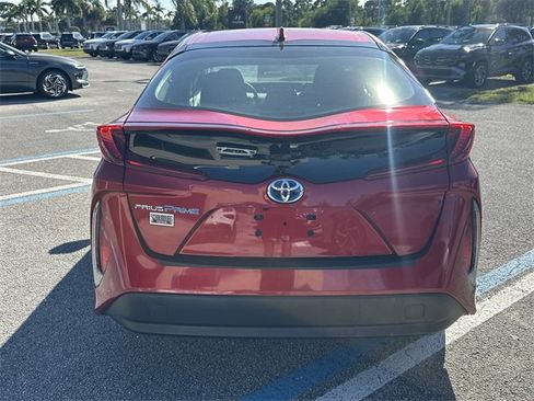 Used 2018 Toyota Prius Prime Plus image 7