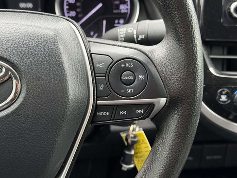 Used 2024 Toyota Camry LE image 9