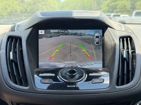 Used 2019 Ford Escape Titanium FWD image 13