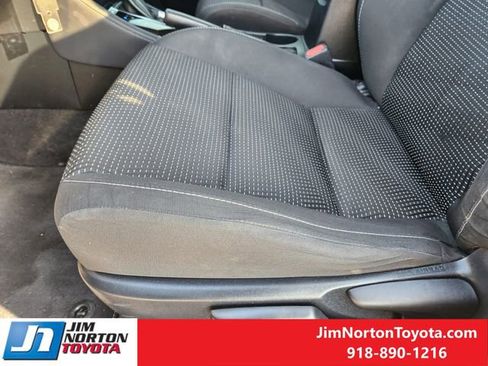 Used 2018 Toyota Corolla iM image 25