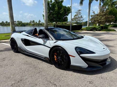 Used 2020 McLaren 600LT Spider RWD image 5