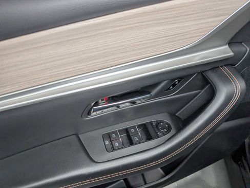 Certified 2025 MAZDA CX-90 3.3 Turbo w/ Preferred Package image 38