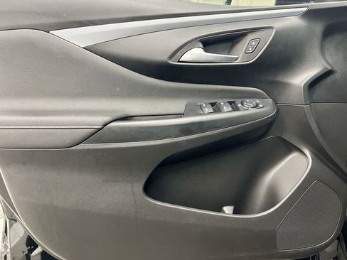 Certified 2025 Buick Envista Preferred w/ Convenience I Package image 20