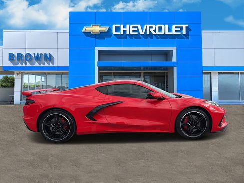 Used 2025 Chevrolet Corvette Stingray Preferred Cpe w/ Z51 Performance Package image 2