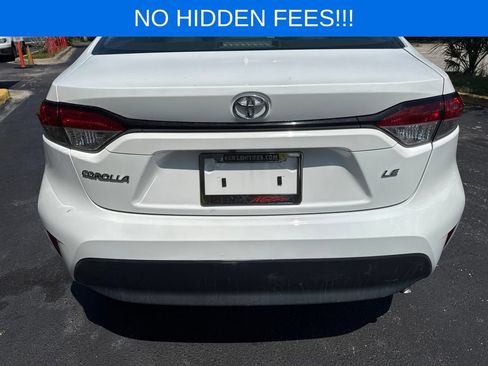 Used 2024 Toyota Corolla LE FWD image 5