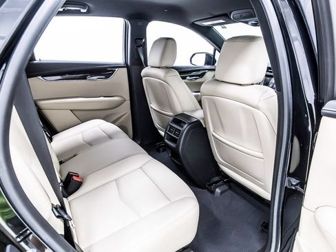 Used 2019 Cadillac XT5 FWD image 34