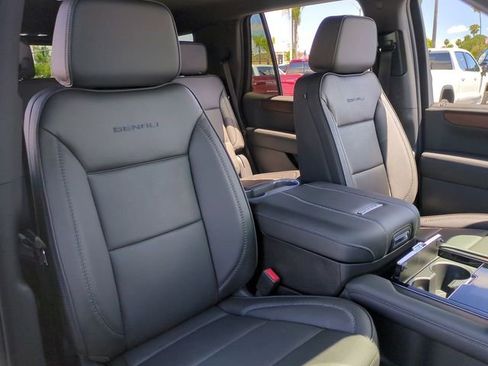 New 2026 GMC Yukon Denali AWD/4WD image 28