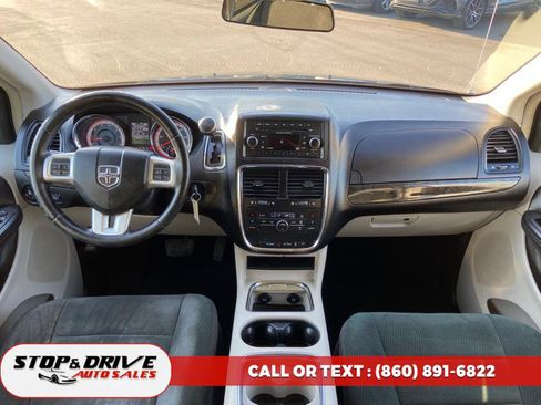 Used 2012 Dodge Grand Caravan Crew image 11