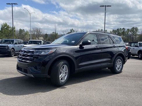 New 2026 Ford Explorer Active RWD image 7