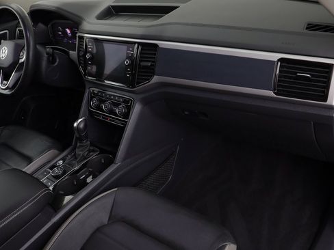 Used 2021 Volkswagen Atlas SEL Premium image 21