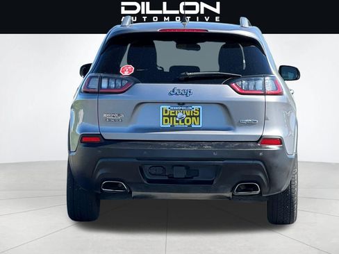 Used 2019 Jeep Cherokee Latitude Plus w/ Cold Weather Group AWD/4WD image 5