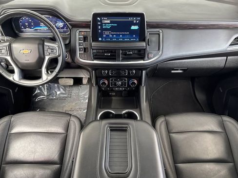 Used 2024 Chevrolet Suburban LT AWD/4WD image 12
