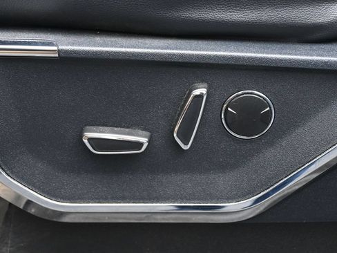 Used 2021 Ford F150 Lariat AWD/4WD image 10