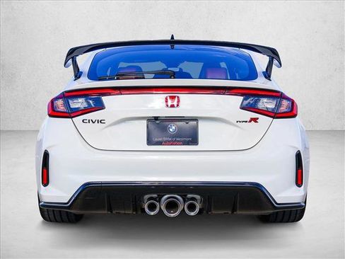 Used 2024 Honda Civic Type R image 6