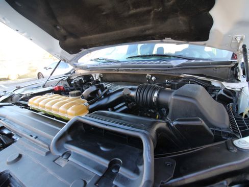 Used 2015 Ford F150 XLT w/ Equipment Group 301A Mid image 31