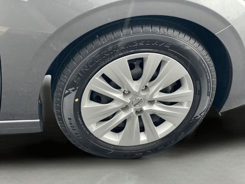 Used 2023 Nissan Sentra S image 10