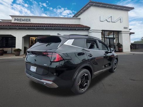 Used 2026 Kia Sportage EX w/ EX Panoramic Sunroof Package image 6