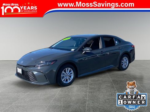 Used 2025 Toyota Camry LE w/ Convenience Package image 1