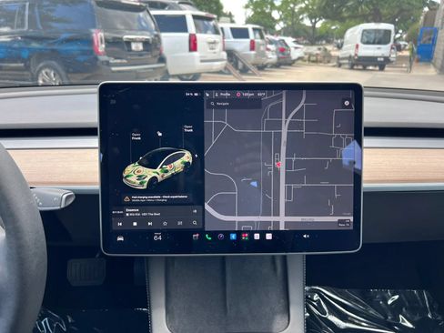 Used 2021 Tesla Model 3 Standard Range Plus RWD image 38