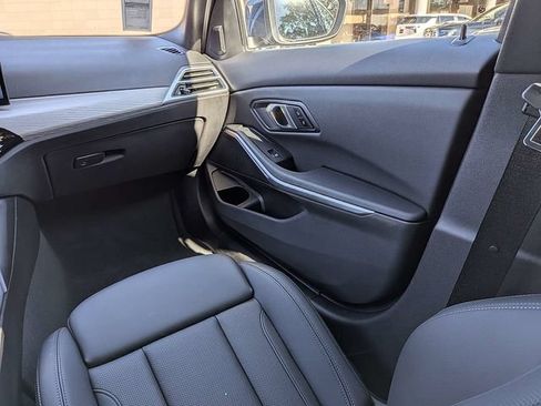 Used 2025 BMW 330i Sedan RWD image 15