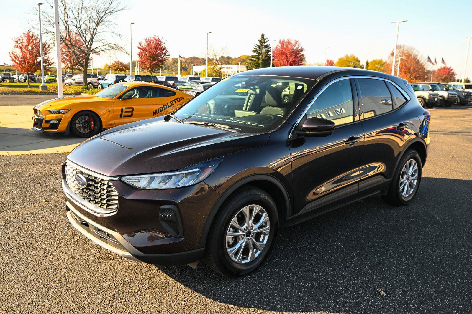 Used 2023 Ford Escape Active w/ Tech Pack #2 AWD/4WD image 9