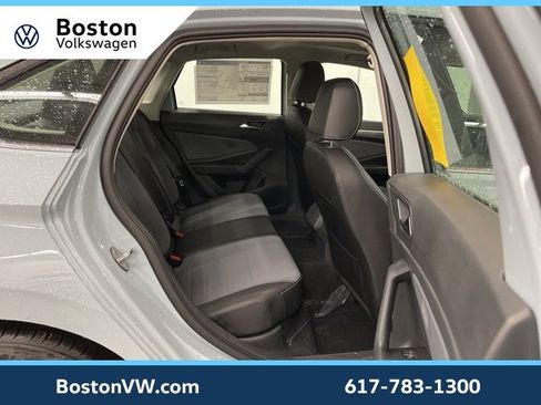New 2026 Volkswagen Jetta SE image 10