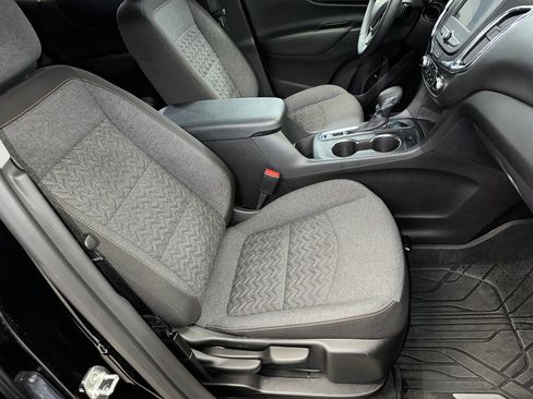 Certified 2024 Chevrolet Equinox LT w/ LPO, Floor Liner Package image 32