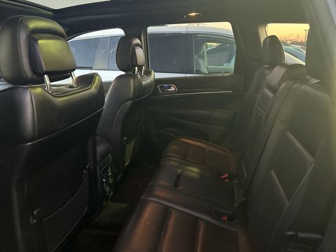 Used 2015 Jeep Grand Cherokee Overland image 10
