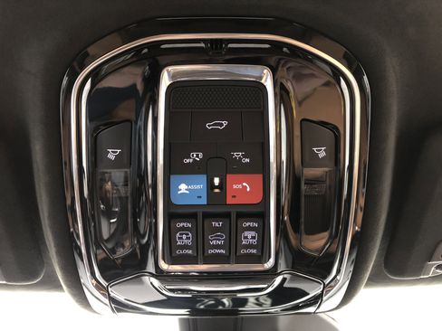 Certified 2024 Jeep Grand Cherokee Summit AWD/4WD image 21