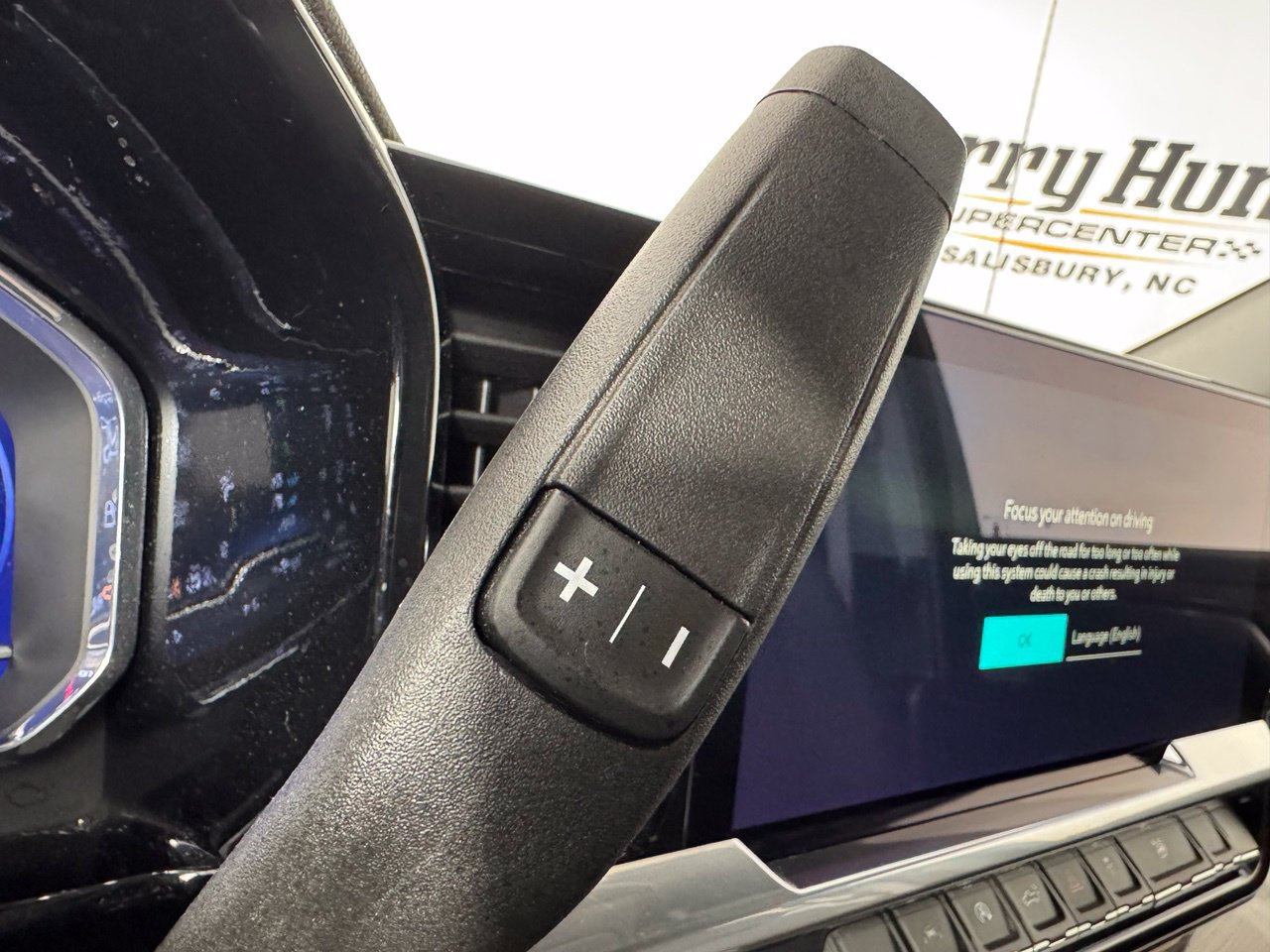 Used 2024 Chevrolet Silverado 1500 LT AWD/4WD image 24