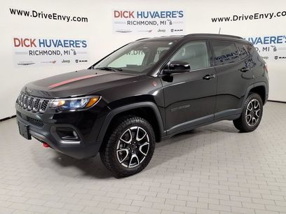Used 2025 Jeep Compass Trailhawk